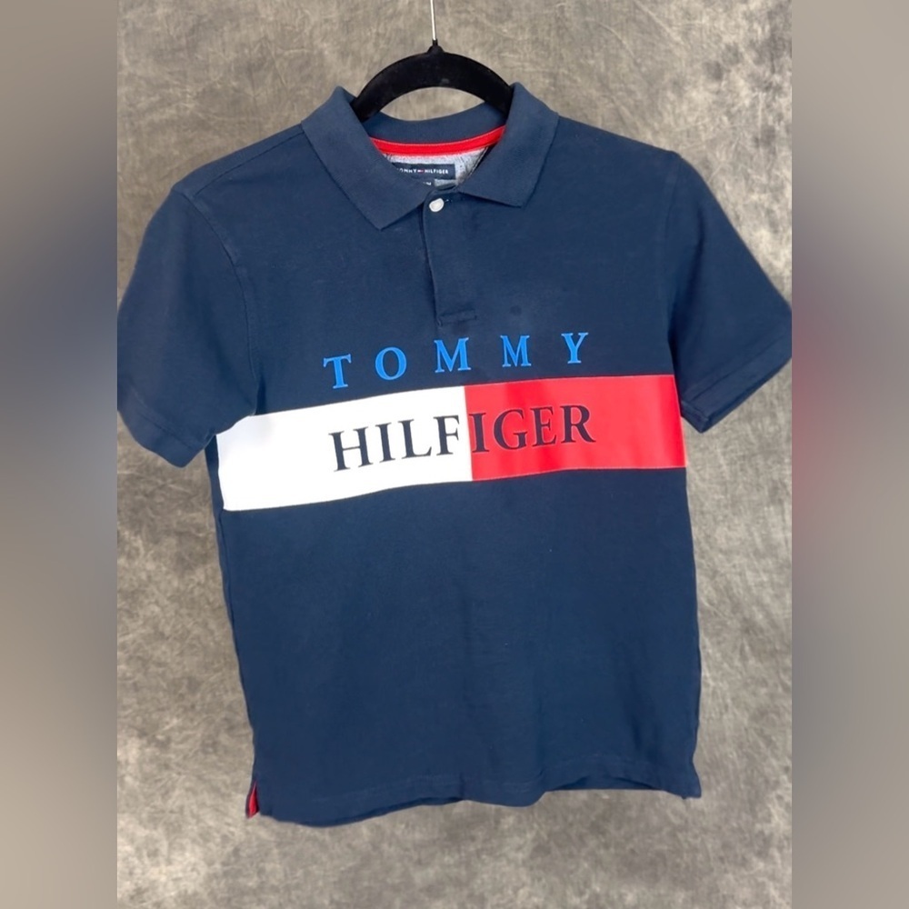 Tommy Hilfiger Boys Logo Polo Shirt | Navy & Red Colorblock | Size M (Boys)